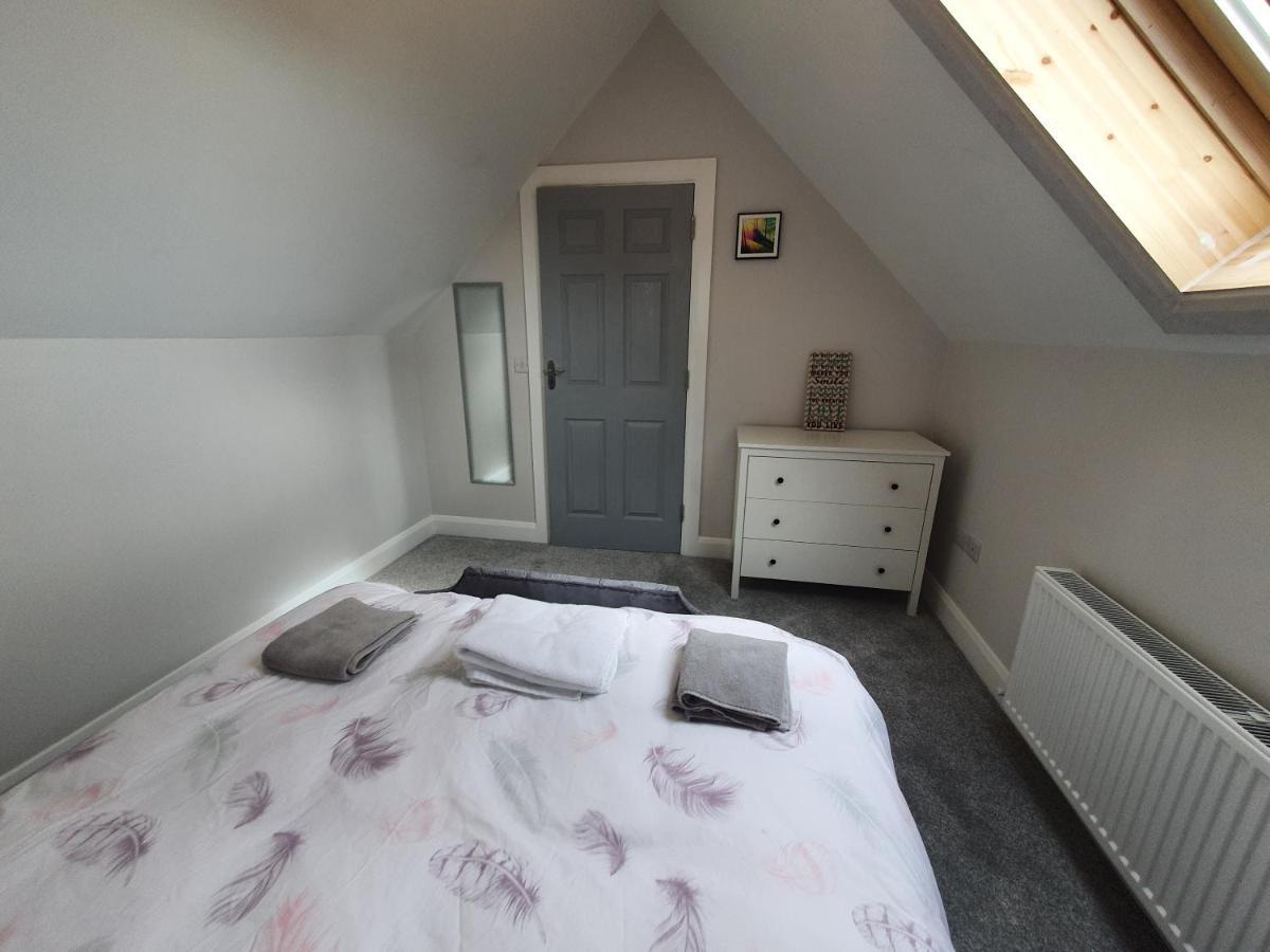 N0 2 Greystones Clock Tower Lodge Leap Екстер'єр фото