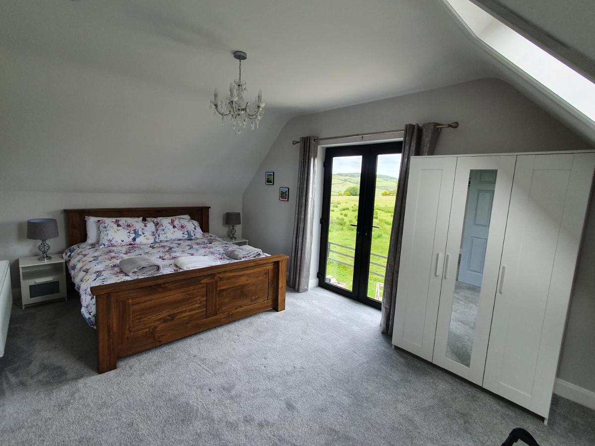 N0 2 Greystones Clock Tower Lodge Leap Екстер'єр фото