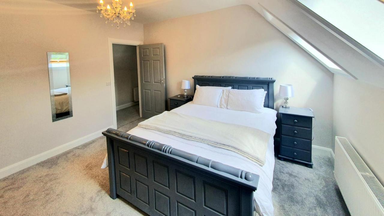 N0 2 Greystones Clock Tower Lodge Leap Екстер'єр фото
