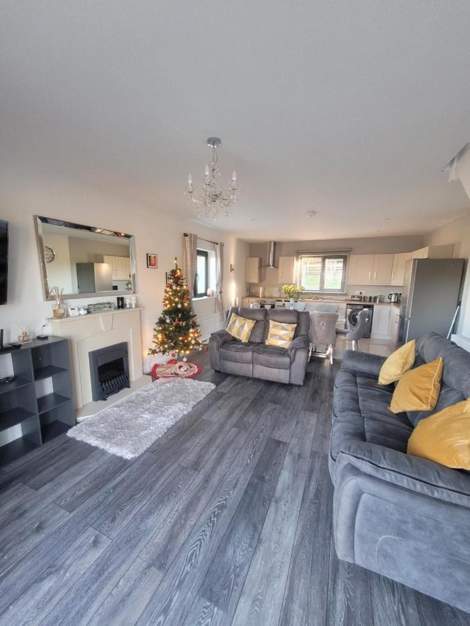 N0 2 Greystones Clock Tower Lodge Leap Екстер'єр фото